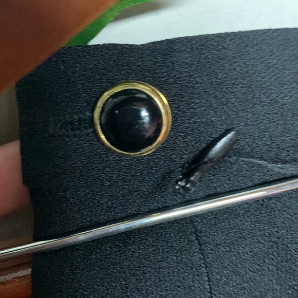 Two Set Business Suit with skirt and blazer - Picture 3 of 5